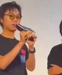 朱一龙被当面喊话要经纪人道歉