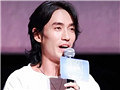 朱一龙路演被贴脸开大