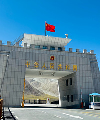 14天,横穿塔克拉玛干沙漠,抵达中国西极