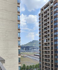 ��վ���϶��֣��붫վ����ı̹�԰ǧ���������