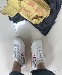 ���˴�˵�е�Ӳ��Ь���Ͻ���������ʣ��о���ǰ20��Ь���״���