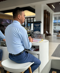 4S������ۣ�ÿ�춼���ع�һ������ǰ̨�ȿͻ�