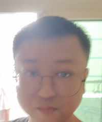 82年儿子跟我的单亲爸爸征婚,从事销售工作