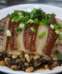 �ϴ����ר�ų�ţ��ĳ��˹��ӣ�ͦ����ɫ�Ļ�����