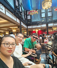 近视20多年,找了经验丰富的医生做了手术,术后就恢复到1.0