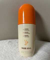 脚跟糙死了,用了这个皴裂凝珠竟然还有点作用
