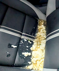 Ŷ�����������������ˣ����˰��컹�Ǵ����α߽߱ǽ�����ȥ��