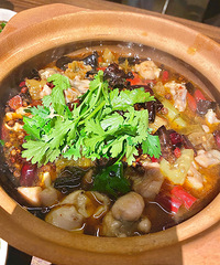 ������ޱ·�ϵ���һ�ң���Χ�о���andɰ����