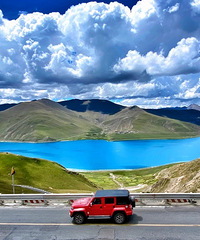 �������ڽ衰�Լ��Ρ����ӣ�ȫ�̸�·ֻ�С��Լݡ�