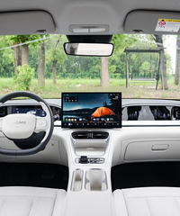 ������Ը���Ǿ���ƽ�棬��ƺõ����ϻ���������