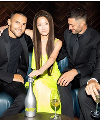 ��ޱޱ���������������ֵ�Ů��