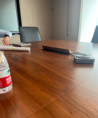 �����ѹ�����ɽ���Ⲩ���������£������볡��