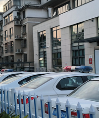 ����䷢�ֱ��չ�˾�ĳ���װ�ϡ�ι�����ƣ���Ϸ��Ϲ���