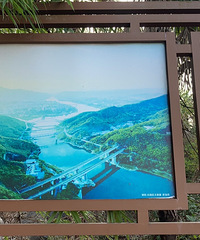 ������8���ˣ���ɫȷʵ�ܰԵ������Ҳ�����ö�ʯͷ......