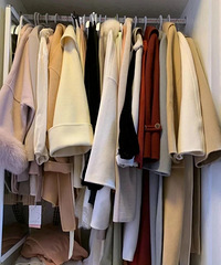 你们婆子妈也是天天盯着你买衣服吗?看见我买的衣服,就阴阳我