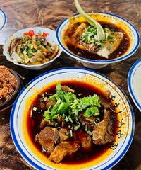 解锁一家老字号羊肉馆,最爱这个豆腐
