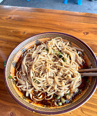 ��ɽ���·�������ݿ��ԣ���һ�����ԣ�������