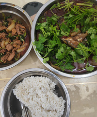 �������50��������һ��ʯ��ͷ���Ը�����