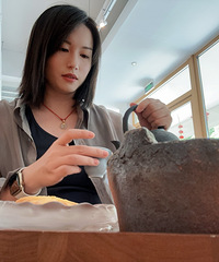 34岁163CM的小姐姐征婚,对待感情慢热敏感