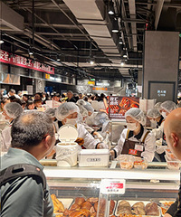 ��̽�ֶ������Ե��ĵꡢ�ǹ⣬��ƺ��Ȧ��״��Σ�