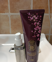 我的好用物,这个私处护理液我也用了很多年了
