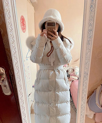 收腰羽绒服,土吗?同事说看起来好丑…