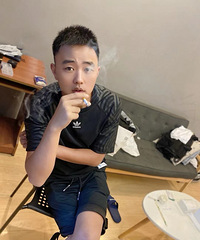 92年178CM有2份事业的哥子征婚,2部车2套房