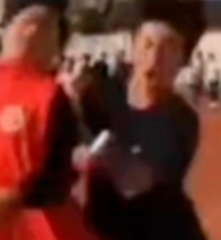 新型智障,正在逼疯中国年轻人