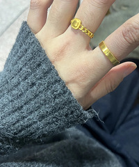 狠狠心还是高价买了!一眼看上周大福金戒指