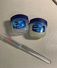 只有唇炎女孩才知道凡士林的含金量!真的不能没有它