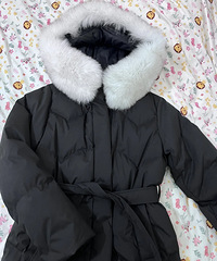 双十二入手了ONLY家的鹅绒服,系腰带很显瘦!毛领蓬松很大