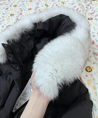 双十二入手了ONLY家的鹅绒服,系腰带很显瘦!毛领蓬松很大