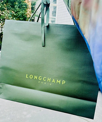 办公包兜兜转转还是longchamp啊!料子无比耐造、自重轻