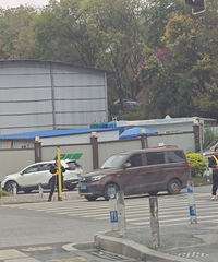 ���˸�����˵����ĸɽ�h��԰ï�ø�֮���ǲ���Ҫ��������