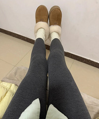优衣库打底裤有点东西!穿着挺舒服,也不卡档