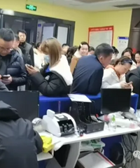 重庆一知名机构关闭!大量家长维权