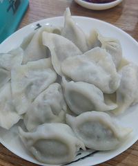 ͻȻ��Թ����⣬��Ҷ���������ѡ���ϰ��Ƕ�����