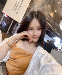 89年163CM金融贷款行业的小姐姐征婚,希望对方是90后