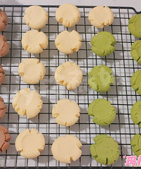 ǰЩ�찾ҹ����������һͰ��ʳ��