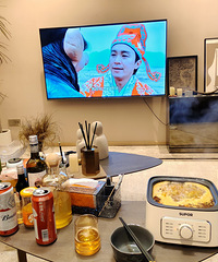 用日记的形式记录今日生活,凌晨三点过在家吃夜宵和泡脚