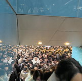 这个地铁站人超级多