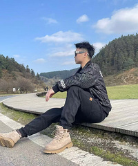 97年172CM喜欢旅游的哥子征婚,希望对方爱打扮