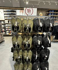 谁能把muji这双新款鞋子搭出来?!服了
