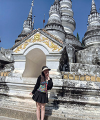 �������У������ש