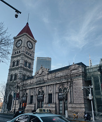 ɹɹ�ҵ������ĵ�һ�٣����󣬽�������ó�