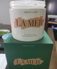 由于我一年不停的挖呀挖,一斤装的lamer大面霜终于挖完啦