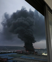 ��������ѧУ�Աߴ�𣬺��̳���Ũ