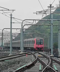 ���ؿ������У������ͨ6���߶�վ��ͨ������ʱ