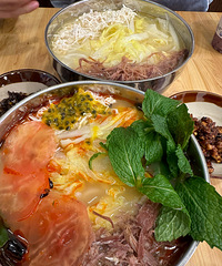 ��һ�γ����ֻ����ߣ������棬�����Ƕ�˿