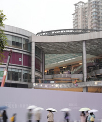 北城天街外立面改造提升工程现已正式启动,改造步入收官冲刺阶段